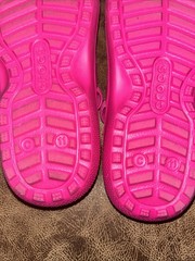 Crocs Iconic Pink Thong Flip Flop Elastic Strap Back Sandals Size C11