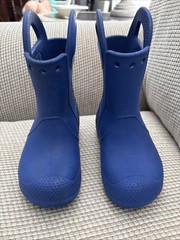 Crocs Handle It- Kids Pull On Rain Boots Waterproof Boots Blue Size: C9