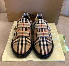 BURBERRY UNISEX MARKHAM CHECK LOW TOP SNEAKERS, BEIGE, BLACK – 3 US / 34 EU, NIB