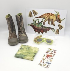 Toddler Real Tree Camo Boots Size 6 Dinosaur Glasses Gaiter + Fun Dino Stickers