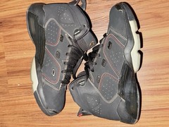 Jordan 6-17-23 GS Black Red Contrast Stitching DM1159-003 Youth Size 6.5Y Used