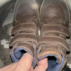 Kids Size 8 Cat & Jack Unisex Brown Hook & Loop Ankle Sneakers Faux Leather