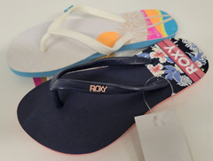 (Mismatched Color): Roxy Kids Viva Stamp Flip Flop Sandals Youth Size 1 Sample