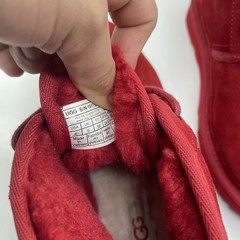 UGG Big Kids Neumel II Boot Samba Red (1017320K) Big Kid Size 6 /Women 7.5