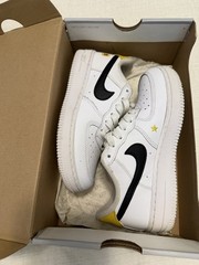 Nike Air Force 1 LowHave a Nike Day White Daisy (GS) Size 1.5 Youth Little Kid