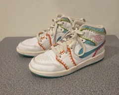 NIKE JORDAN 1 Mid SE Size 1Y Multi Knit DM9648-100 White Pink Teal Sneakers