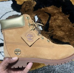 TIMBERLAND 6″ Premium Boots WHEAT / GOLD