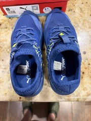 PUMA Enfants Unisex Blue On Blue-Neon Green Size 3Y REALLY COOL NEW NEVER WORN!!