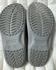 Crocs Kids Gray Thong Flip Flop Sandals | Iconic Comfort -Beach Pool Kids Size 2