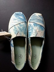TOMS ALPARGATA PLANT DYED GREY MULTI CANVAS CUPSOLE SHOES TEENS 6 M New with Tag