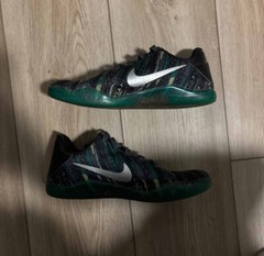 Kobe 11 size 5Y “Green Snake”