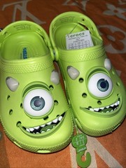 Crocs Monsters Inc Mike Wazowski Clogs Green Kids Size J2 Disney Pixar New