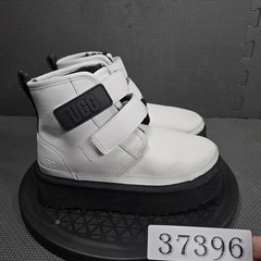 UGG Boots Kids Size 1 White Leather Hook & Loop Ankle Winter Lined 1148852K