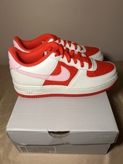 Nike Air Force 1 Low GS Valentines White Pink Red Hearts Youth 5.5Y Womens 7
