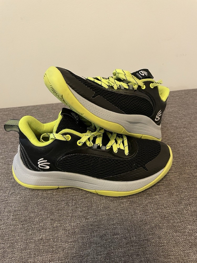Under Armour Curry 7 Black/green Size 5Y