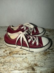 Converse Chuck Taylor All Star Maroon Canvas Low Top Youth Sneakers Size 12 kids