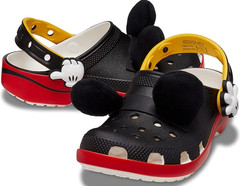 Crocs Mickey iam Classic Clog Kids Size J4 + Pack of Crocs Jibbitz Mickey Charms