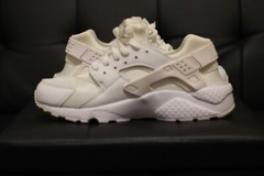 Size 6.5 (GS) – Nike Huarache Run Low White Pure Platinum