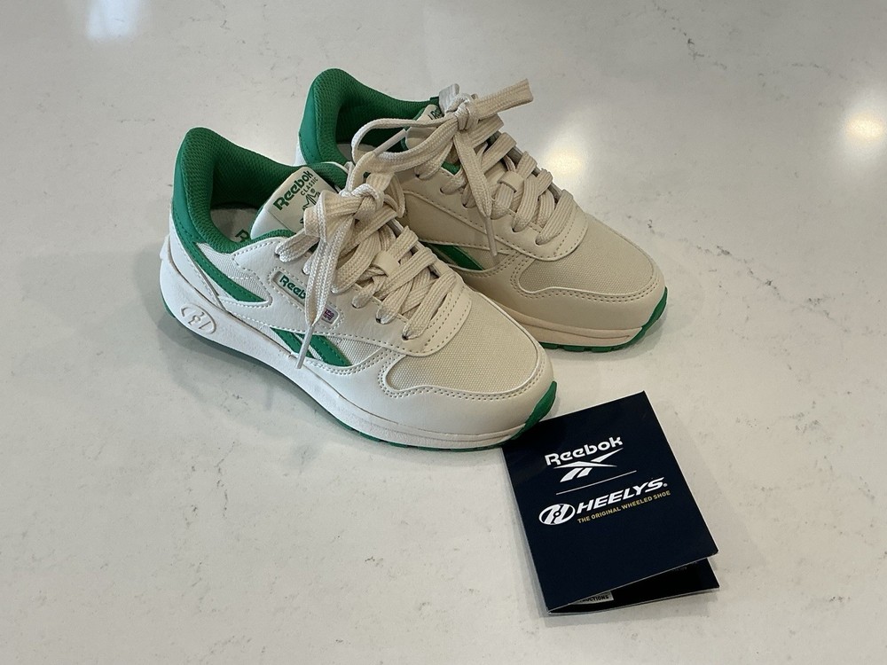REEBOK Classic HEELYS. Green/White. Sz: Kids 1. #RBKH242870. NEW-Never Used.