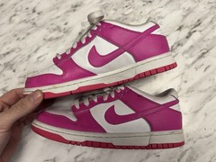 Nike Dunk Low Laser Fuchsia Pink GS Size FB9109-102 Size 5Y Youth Girls