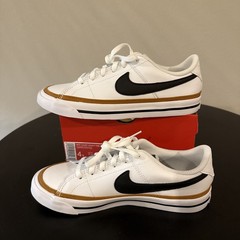 Nike Court Legacy DA5380-102 Sneakers Kids US size 4 White Lifestyle Shoes