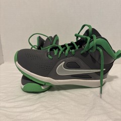 Nike Team Hustle D6 GS Gray Silver Lt Green 6Y