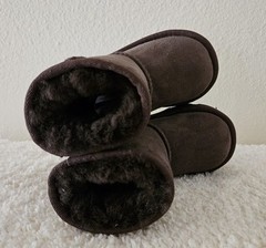 UGG CLASSIC II SHORT BOOT🍫1017703T🍫NEW W/O BOX🍫SIZE TODDLER 6🍫CHOCOLATE BRN