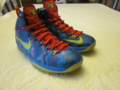 Preloved Nike KD 5 Christmas Hyper Blue Red GS Sz 6Y 555641-403 2012