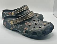 Harry Potter Classic Clogs. Crocs x Vera Bradley. Size Junior 2 UNISEX