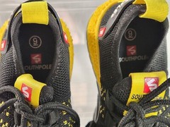 Southpole Kids Shoes Black Yellow Running Shoes Sneakers Size 9 Lace-Up EUC