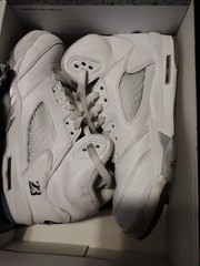 Nike Air Jordan 5 Retro OG ( GS) white/black- metallic silver Size 6.5 Used