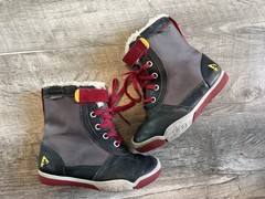Plae Noel WP Alpine Boys Black Red Size 11 Waterproof Outdoor Snow Hiking Boots