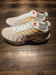 Nike Air Max Plus GS ‚White LavaSize 6Y/7.5W NWB! RARE! (FN3857-100)