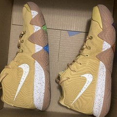 Nike Kyrie 4 Basketball Sneaker US 9.5 Tan/White Cinnamon Toast Crunch