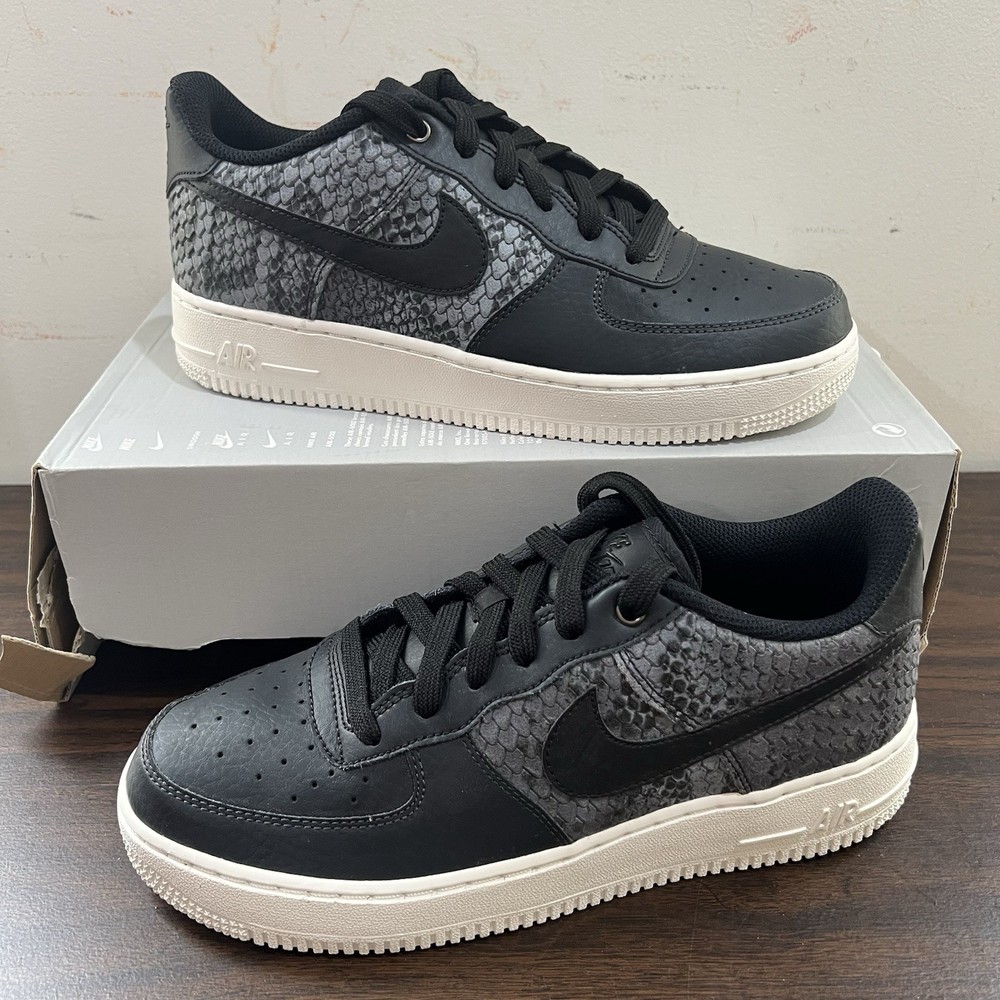 Nike Air Force 1 Low LV8 GS Black Snake Size 7Y 820438-007 Rare
