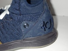 Nike KD 11 Kevin Durant React Flyknit Kids Size 7Y 7 Youth Navy Blue & Yellow