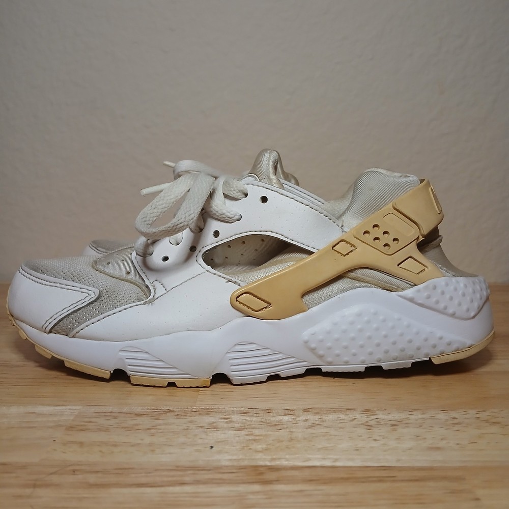 Nike Huarache Run Low White Pure Platinum 654275-110 | Unisex Kids Size 5Y Used