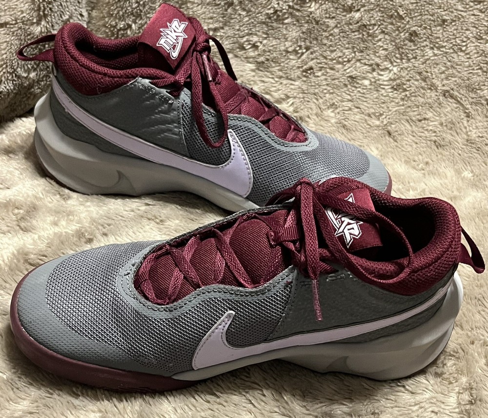 Nike Team Hustle D 10 GS Sneakers Grey Beetroot CW6735-007 Youth Sz 5Y Women 6.5