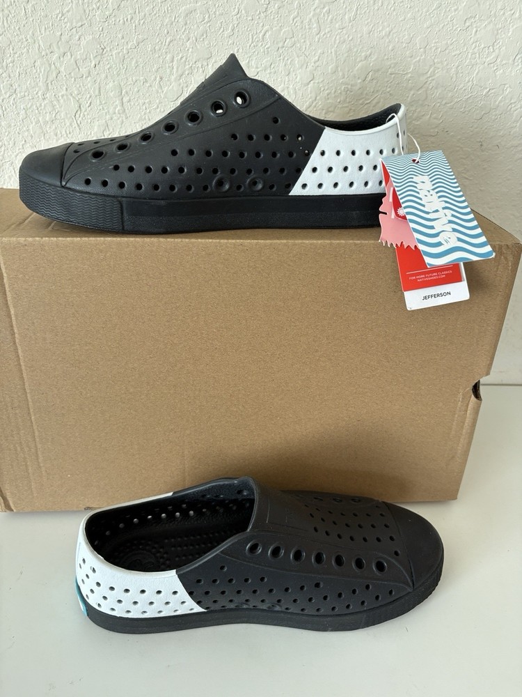 Native Jefferson Jiffy White & Black Print Waterproof Slip-On Shoes Boys 3/5 W