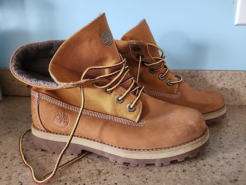 TIMBERLAND COURMA KID ROLL TOP BOOT WHEAT NUBUCK SIZE 4 JUNIOR’S
