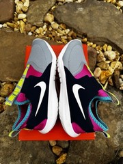 Youth Nike Sneaker AT4662-403 Flexrunner Size 6.5 Youth Pink/Blue/Gray