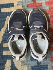 On Cloud Play ‘Midnight White’ Unisex Kids Size 13 3KD11430692