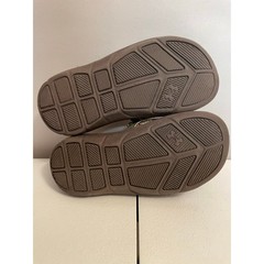 Under Armour 4D foam Real Tree camo slip on slides size 12 kids