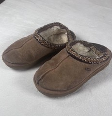 UGG Slippers Womens Size 6 Brown Suede Mule Shearling Lined Slip On House Shoes