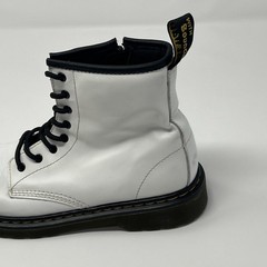 Dr Doc Martens Junior Pascal 1460 J Size 5 White Patent Leather Combat Lace Up