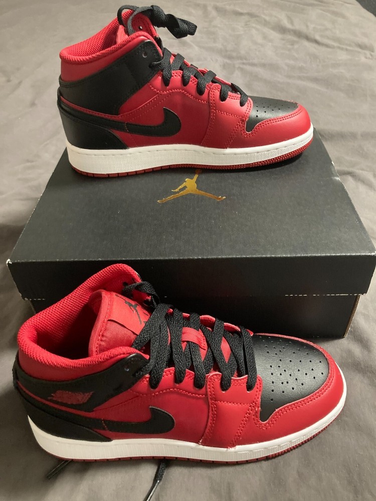 Air Jordan 1 Mid GS Reverse Bred (Red and Black) – Size US 4Y or AU 3.5 or 23cm