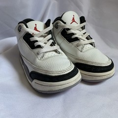 Air Jordan 3 Retro White Cement Reimagined Sneakers Toddler 9C DM0968-106