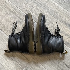 Dr. Martens 1460 Black Leather Boots Kids US 2 Punk Rugged Classic Timeless Boho