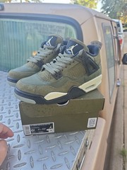 Size 6.5 (GS) – Jordan 4 SE Retro Low Craft – Olive