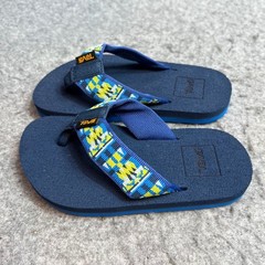 Teva Kids Flip Flops Blue Yellow Geometric Pattern Sandals Thong Shoes Boys 11